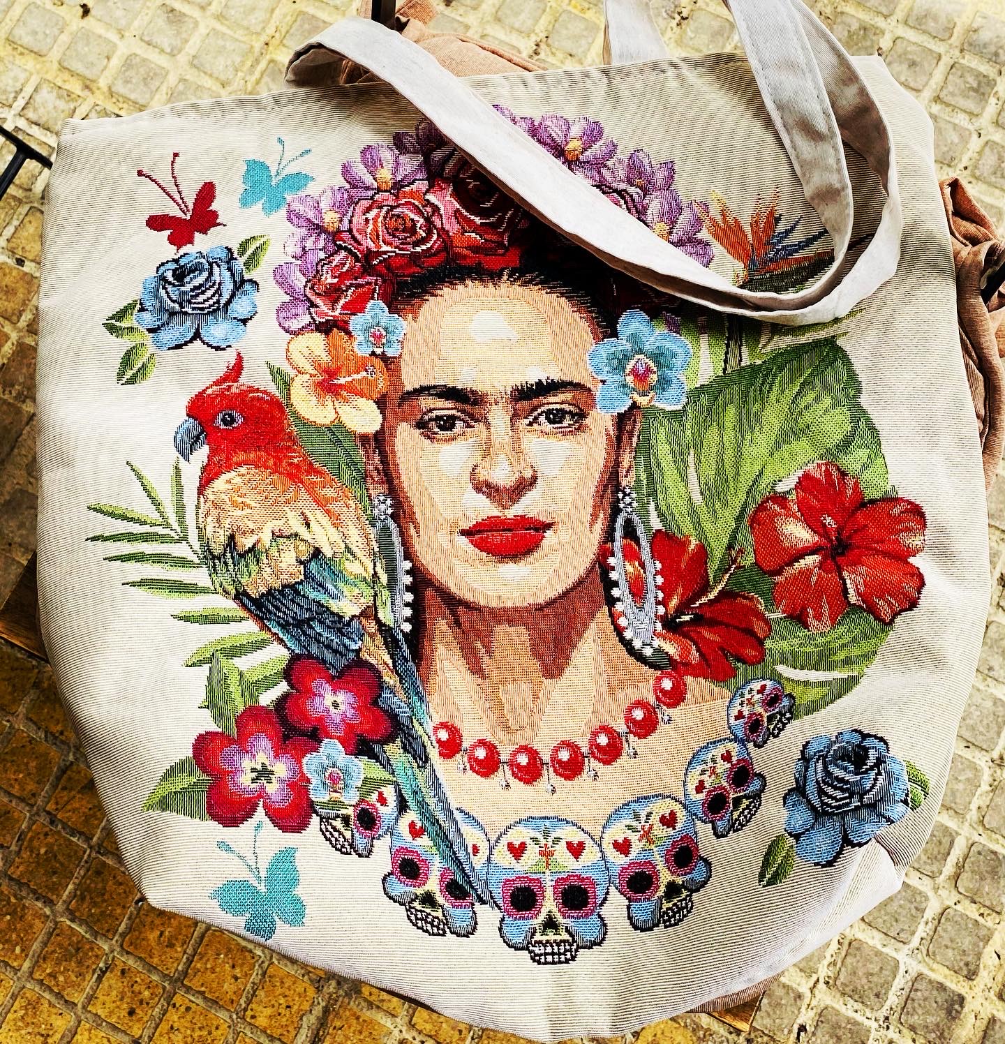 166722B0 63C7 41F5 ABCF 4AE7EF344B61